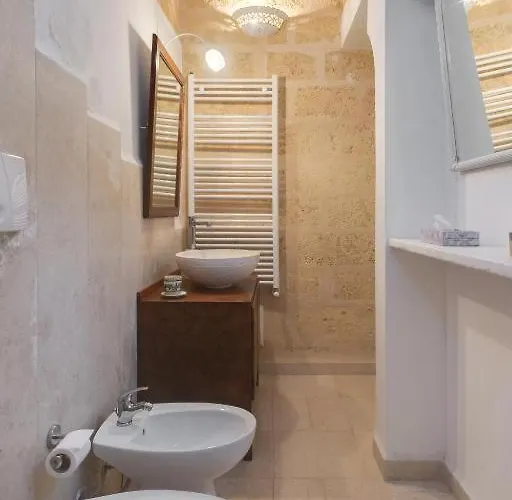 Le Lantane - Luxury Bed & Breakfast 3*